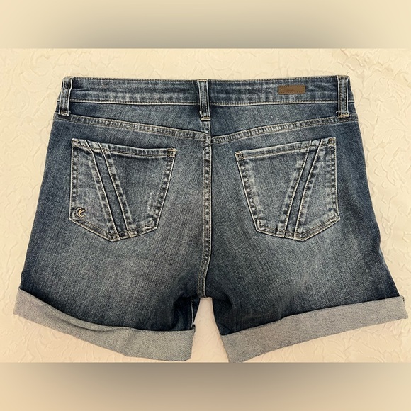 Kut from the Kloth boyfriend shorts, 8 - Picture 3 of 4